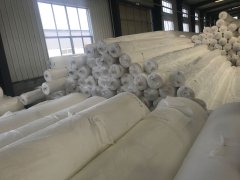 300g綠色蓋網(wǎng)土工布