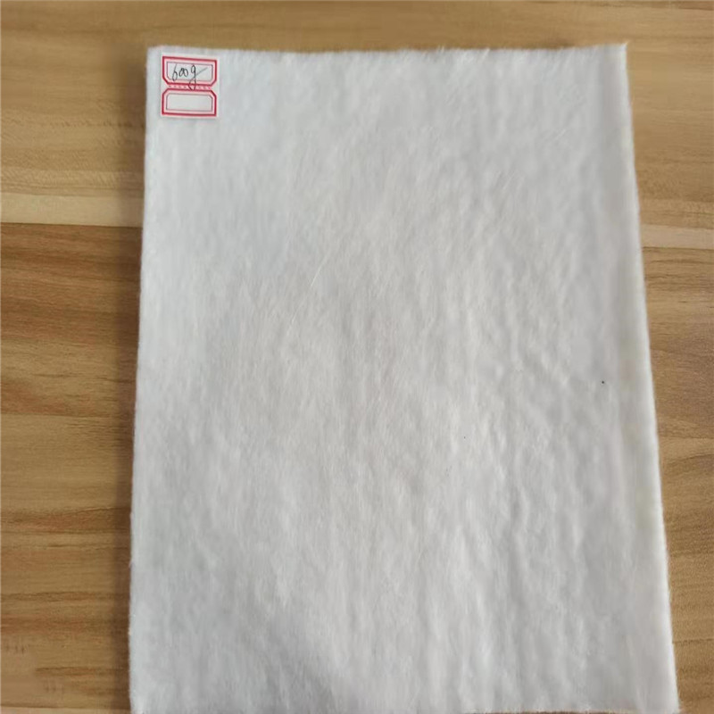 池塘土工膜多少錢