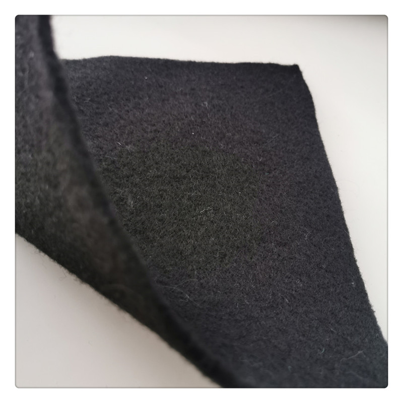 05mm魚塘土工膜生產