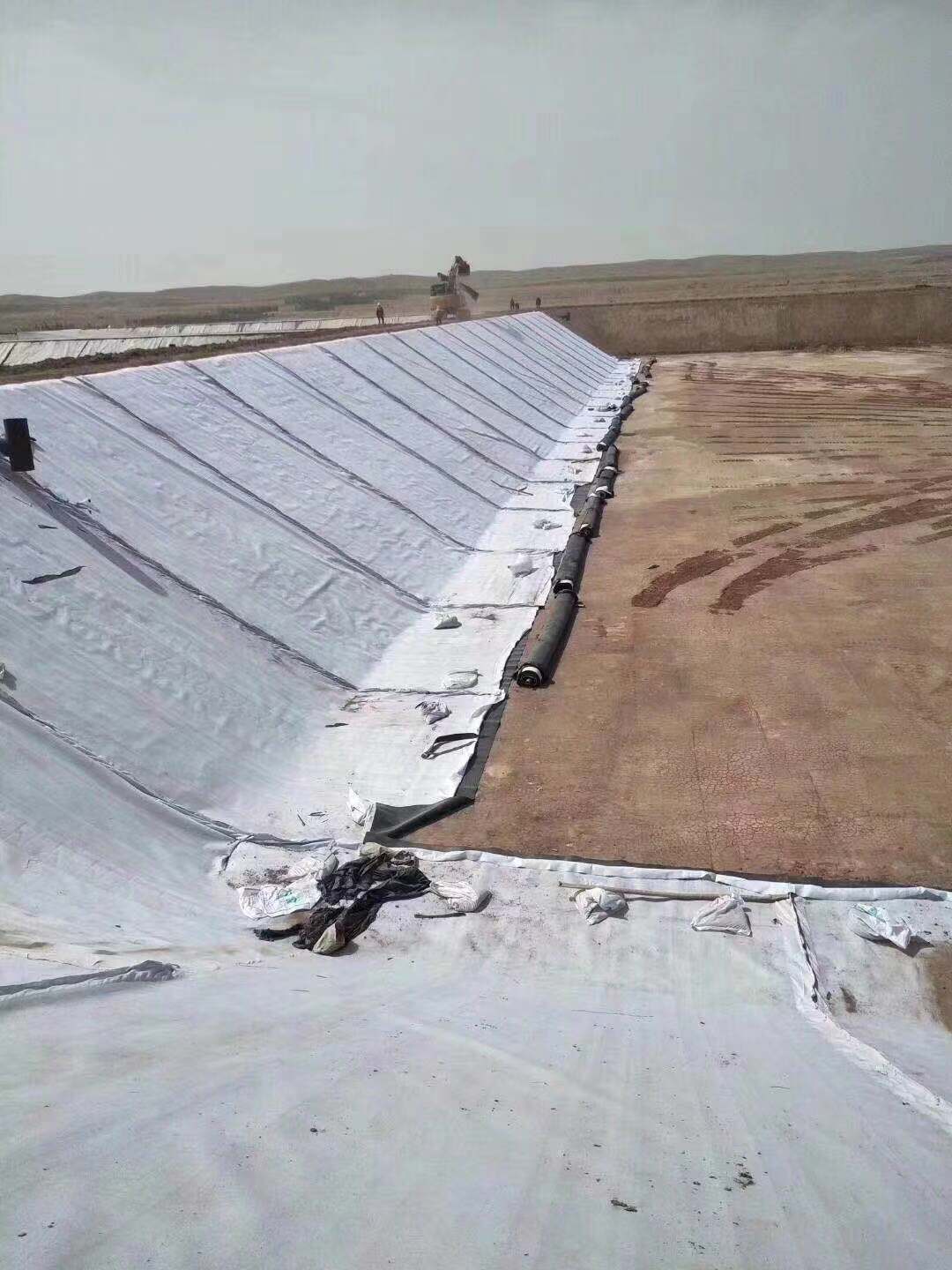 1mm糙面土工膜供貨商